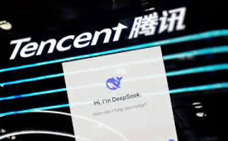 Tencent's Market Value Shoots to 300 Billion, as WeChat Search Integrates DeepSeek Large Model
