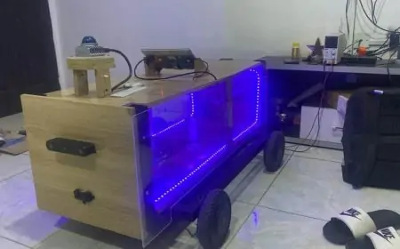 Innovative UNILAG Graduates Create AI-Based Delivery Robot for Local Estates