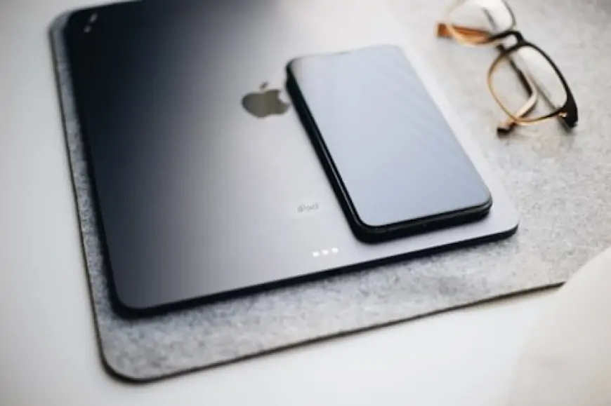 Apple Explores Creation of Proprietary AI ‘Answer Engine’