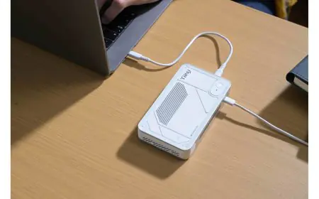 The Cloud Killer? World’s Smallest Pocket AI Supercomputer Runs 120B LLMs Locally