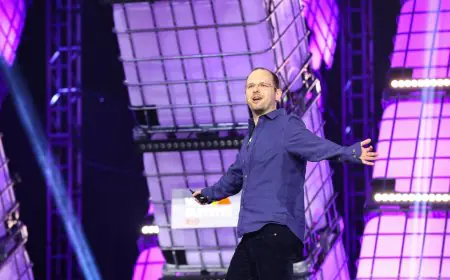 Former GitHub CEO Thomas Dohmke Launches a GitHub Rival Where AI Agents Review the Code