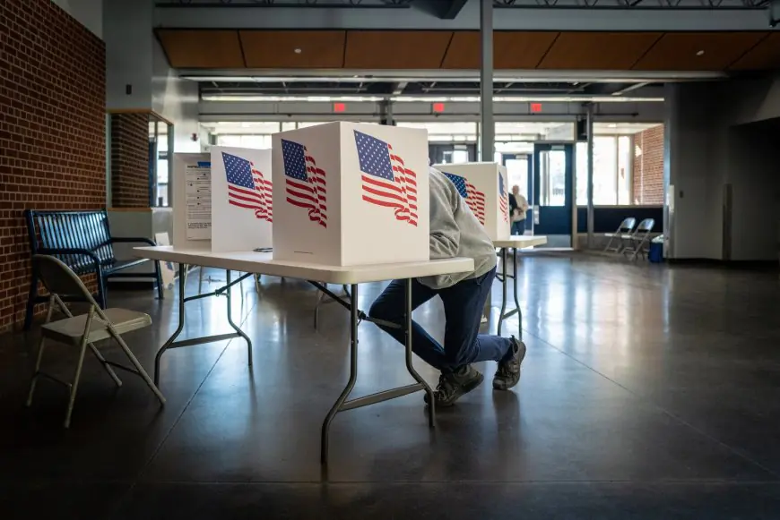 A Study Says Grok Picks Republicans and GPT Picks Democrats When Forced to Choose