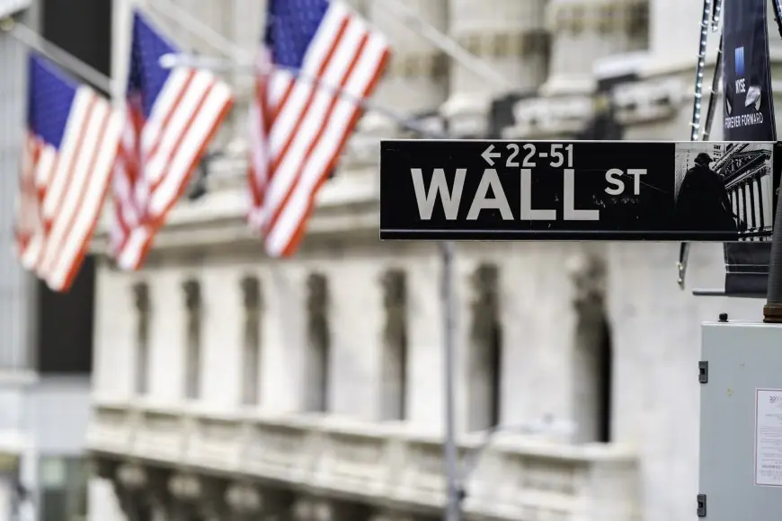 Wall Street Lines Up $63 Billion to Buy Broadcom Chips for Anthropic